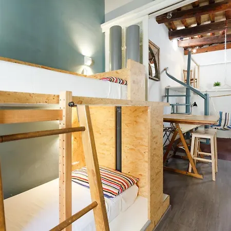 Pantheon Loft - B Rom